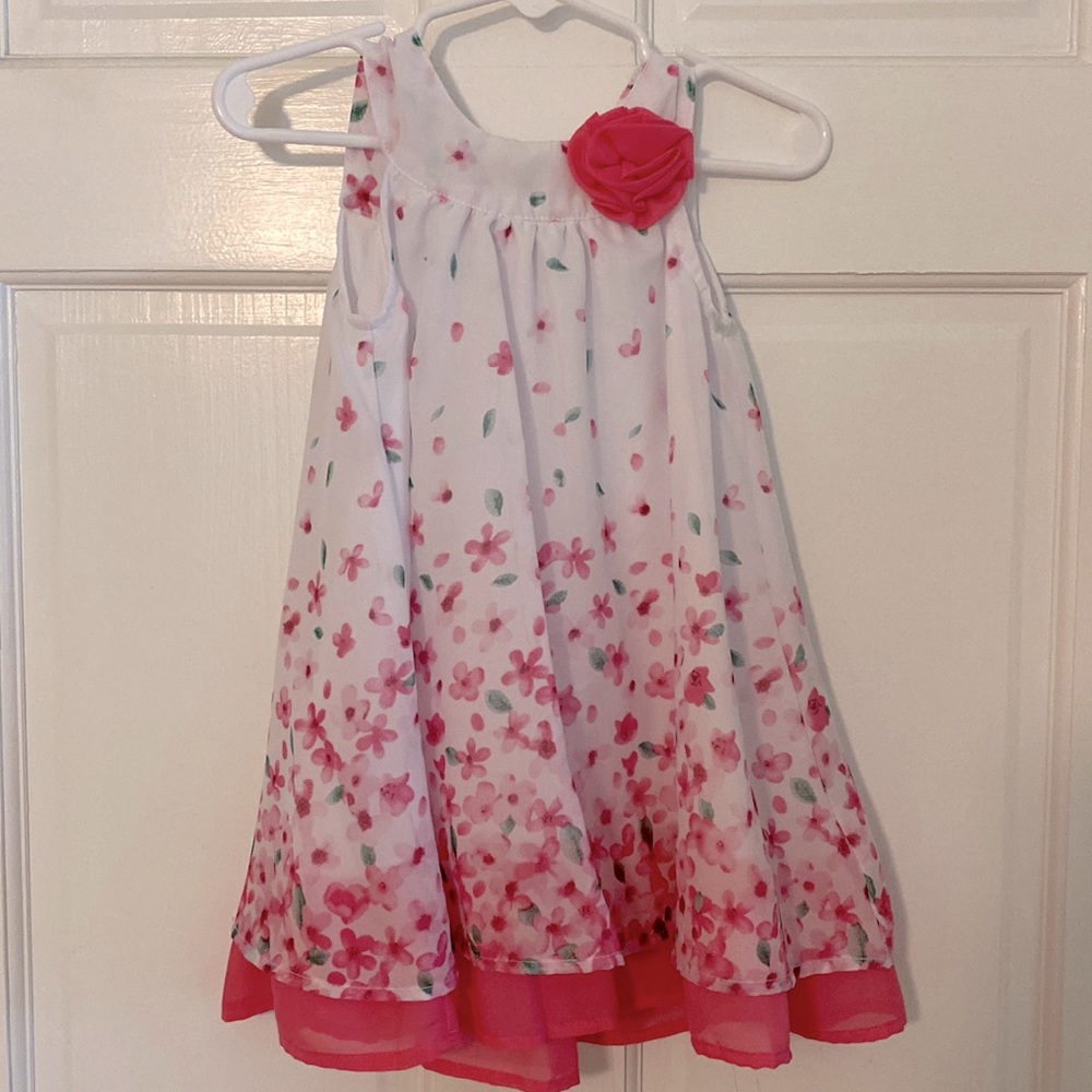 Flowery white and pink swing dress